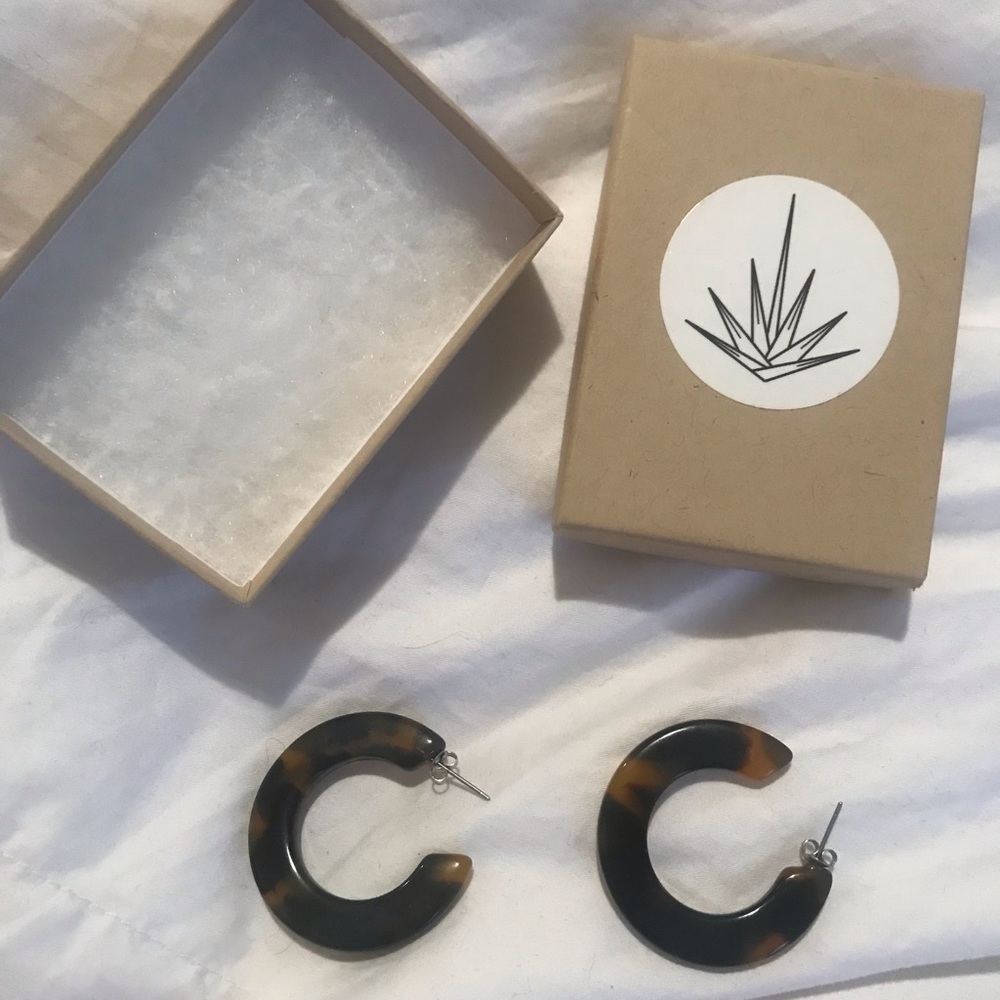 Machete Kate hoop earrings